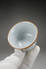 Load image into Gallery viewer, 85ml Moon White Ruyao Horseshoe Teacup 月白汝窑马蹄杯
