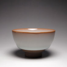 Load image into Gallery viewer, 85ml Ltd. Ed. Ruyao FangHua Master Teacup 汝窑芳华主人杯
