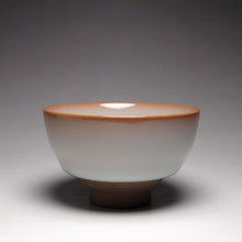 Load image into Gallery viewer, 85ml Ltd. Ed. Ruyao FangHua Master Teacup 汝窑芳华主人杯