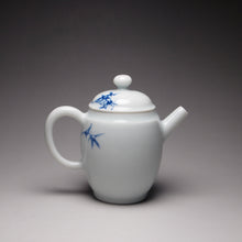Load image into Gallery viewer, Qinghua Youlihong Bamboo Motif Jingdezhen Porcelain Teapot 青花釉里红高仕壶 85ml