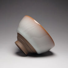 Load image into Gallery viewer, 85ml Ltd. Ed. Ruyao FangHua Master Teacup 汝窑芳华主人杯