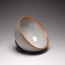 Load image into Gallery viewer, 85ml Ltd. Ed. Ruyao FangHua Master Teacup 汝窑芳华主人杯