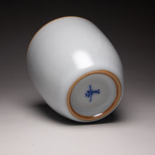 Load image into Gallery viewer, 85ml Moon White Ruyao Hanxiang Teacup 月白汝窑涵香杯
