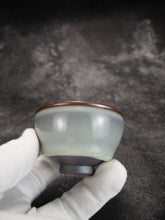 Load image into Gallery viewer, 85ml Zen Series Ruyao Shukou Teacup 汝窑束口悟道杯
