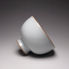 Load image into Gallery viewer, 85ml Moon White Ruyao Goblet Teacup 月白高脚杯