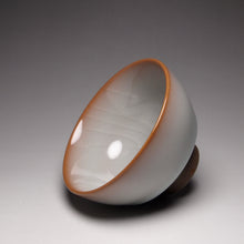 Load image into Gallery viewer, 85ml Ltd. Ed. Ruyao FangHua Master Teacup 汝窑芳华主人杯