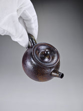 Load image into Gallery viewer, Wood Fired Elegant Nixing Teapot by Li Wenxin 李文新柴烧扁壶 90ml