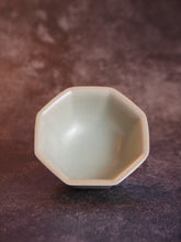 Load image into Gallery viewer, 90ml Renaissance Series Ruyao Octagon Teacup 汝窑复古釉八方杯