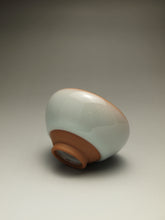 Load image into Gallery viewer, 90ml Ltd. Ed. Ruyao FangHua Hanlu Teacup 汝窑芳华含露杯