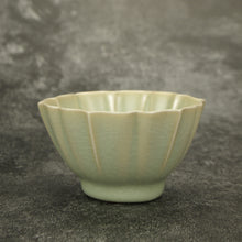 Load image into Gallery viewer, 90ml Renaissance Series Ruyao Lotus Teacup 汝窑复古釉荷瓣杯