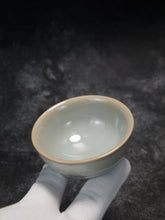 Load image into Gallery viewer, 90ml Ltd. Ed. Ruyao FangHua Champion Teacup 芳华汝窑冠军杯