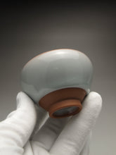 Load image into Gallery viewer, 90ml Ltd. Ed. Ruyao FangHua Hanlu Teacup 汝窑芳华含露杯