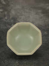 Load image into Gallery viewer, 90ml Renaissance Series Ruyao Octagon Teacup 汝窑复古釉八方杯