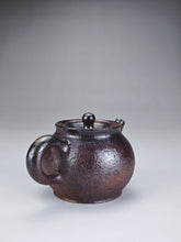 Load image into Gallery viewer, Wood Fired Elegant Nixing Teapot by Li Wenxin 李文新柴烧扁壶 90ml