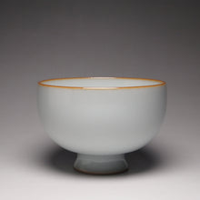 Load image into Gallery viewer, 95ml Moon White Ruyao High Base Teacup 月白汝窑高足杯