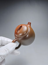 Load image into Gallery viewer, 100ml Egg Nixing Teapot with Yaobian by Li Wenxin 李文新泥兴阴阳蛋壶