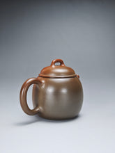 Load image into Gallery viewer, 100ml Egg Nixing Teapot with Yaobian by Li Wenxin 李文新泥兴阴阳蛋壶