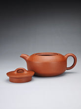 Load image into Gallery viewer, Zhuni Dahongpao Bianshi Yixing Teapot 朱泥大红袍扁石 150ml