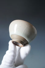 Load image into Gallery viewer, 80ml Ltd. Ed. Shan Kilns Ruyao FangHua Hanlu Teacup 善窑汝窑芳华含露杯