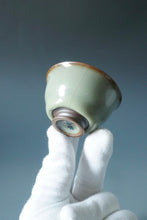 Load image into Gallery viewer, 60ml Shan Kilns Dripping Fenqing Ruyao Teacup 善窑汝窑粉青流釉杯