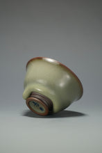Load image into Gallery viewer, 65ml Shan Kilns Dripping Fenqing Ruyao Teacup 善窑汝窑粉青流釉杯
