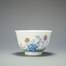Load image into Gallery viewer, Wood Fired Doucai Butterfly and Flowers Jingdezhen Porcelain Teacup 柴窑斗彩花蝶杯 115ml