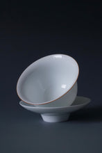 Load image into Gallery viewer, 110ml Classic Jingdezhen Porcelain Gaiwan with Brown Rim 甜白小福圆盖碗