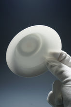 Load image into Gallery viewer, Light Cloud Tianbai White Jingdezhen Porcelain Gaiwan 甜白两才轻云盖碗 110ml