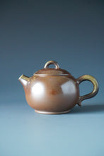 Load image into Gallery viewer, Wood Fired Ringlid Xishi Nixing Teapot by Li Wenxin 李文新柴烧坭兴壶 135ml