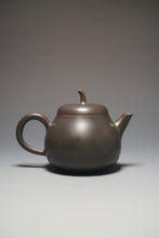 Load image into Gallery viewer, 130ml Dark Eggplant Teapot by Li Wenxin 李文新茄瓜泥兴壶 (深)
