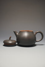 Load image into Gallery viewer, 130ml Dark Eggplant Teapot by Li Wenxin 李文新茄瓜泥兴壶 (深)