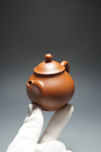 Load image into Gallery viewer, Red Jiangponi Panhu Yixing Teapot 降坡红泥潘壶 140ml