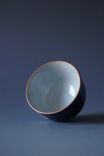 Load image into Gallery viewer, 80ml Jilan Blue Ruyao Teacup by Shan Kilns 善窑汝窑霁蓝直身盏