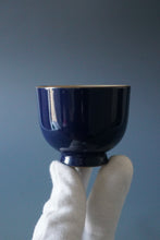 Load image into Gallery viewer, 80ml Jilan Blue Ruyao Teacup by Shan Kilns 善窑汝窑霁蓝直身盏