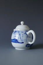 Load image into Gallery viewer, Qinghua Sleeping Cat Jingdezhen Fine Porcelain Teapot by Master KuangShi 青花匡石手绘懒猫巨轮珠 180ml
