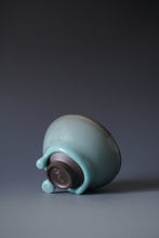 Load image into Gallery viewer, 100ml Dripping Jade Blue Ruyao Teacup by KengKou Studio 坑口烧汝窑青绿悟道杯