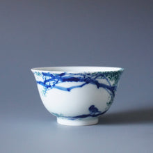 Load image into Gallery viewer, 115ml Qinghua Bird and Branches Jingdezhen Porcelain Teacup by KuangShi 青花匡石手绘枝鸟杯