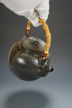 Load image into Gallery viewer, Wood Fired Huanglong Shan Zini Yixing Clay Round Kettle No.2 柴烧夹砂黄龙山紫泥烧水壶 820ml