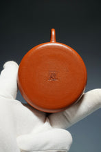 Load image into Gallery viewer, Fully Handmade Zhuni Dezhong Teapot by Yu Bo 全手工余波极品朱泥小德钟 140ml