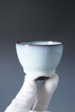 Load image into Gallery viewer, 105ml Dripping Moon White Ruyao Teacup by KengKou Studio 坑口烧汝窑月白流釉杯