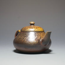 Load image into Gallery viewer, Wood Fired Dicaoqing Short Pear Yixing Teapot 柴烧底槽清梨形 150ml