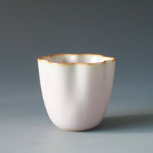 Load image into Gallery viewer, Pink Ruyao Six-Lobed Teacup by Shan Kilns 善窑粉红汝窑六瓣杯 80ml
