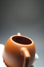 Load image into Gallery viewer, Zhuni Qinquan Yixing Teapot 朱泥秦权 150ml