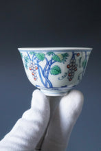Load image into Gallery viewer, Doucai Grapes Jingdezhen Porcelain Teacup 斗彩成化葡萄杯 105ml