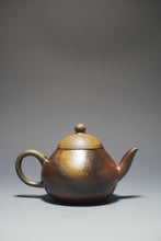 Load image into Gallery viewer, Wood Fired Dicaoqing Pear Yixing Teapot No.3 柴烧底槽清梨形 160ml