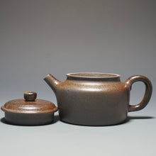 Load image into Gallery viewer, Wood Fired Dicaoqing Dezhong Yixing Teapot 底槽清柴烧德钟 130ml