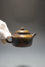 Load image into Gallery viewer, Wood Fired Dicaoqing Dezhong Yixing Teapot 底槽清柴烧德钟 130ml