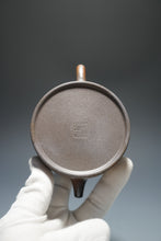 Load image into Gallery viewer, Wood Fired Dicaoqing Jinglan Yixing Teapot No.2 底槽清柴烧井栏 230ml