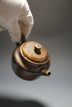 Load image into Gallery viewer, Wood Fired Dicaoqing Dezhong Yixing Teapot 底槽清柴烧德钟 250ml