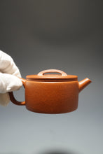 Load image into Gallery viewer, Fully Handmade Red Jiangponi Hanwa Yixing Teapot by Hu Manshan 胡漫山纯红降坡泥汉瓦 150ml